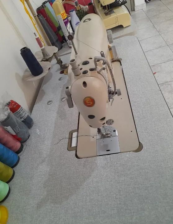Máquina de Costura Industrial