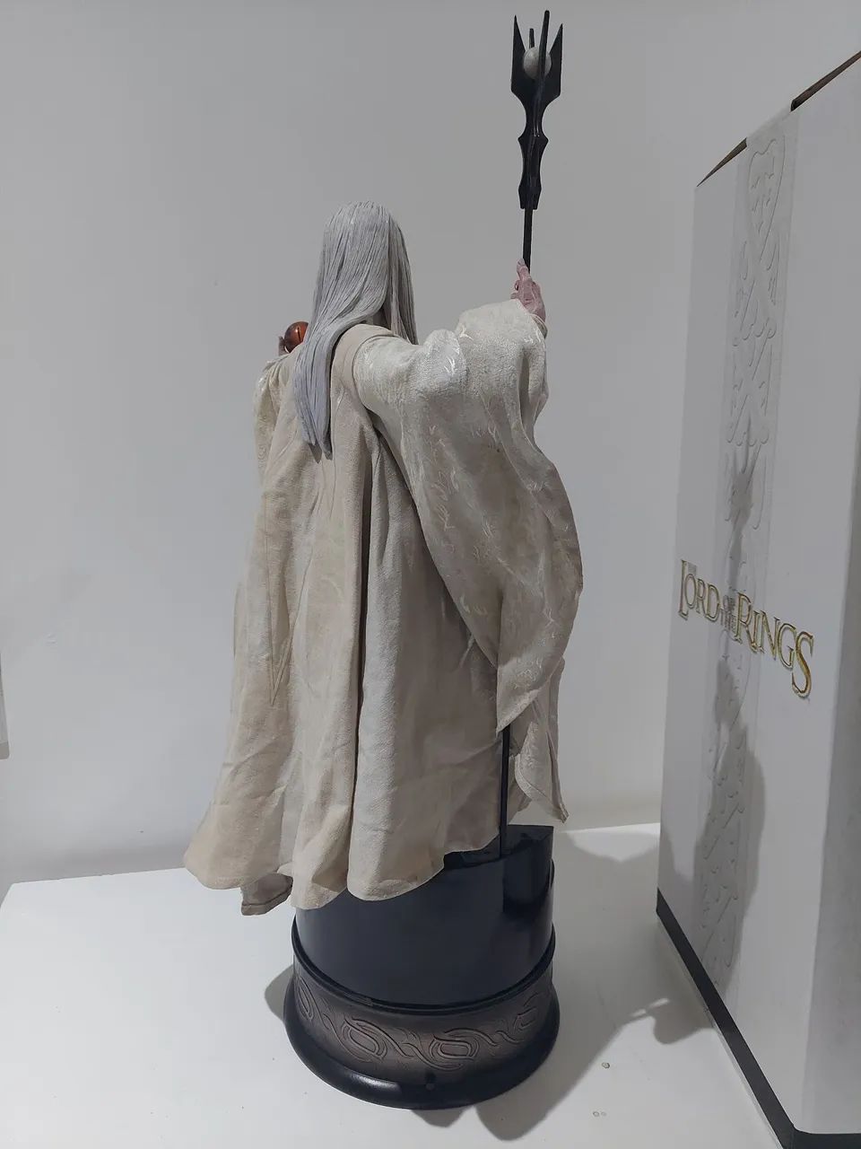 Estátua saruman senhor dos Anéis sideshow 1/4 Premium  - Foto 5