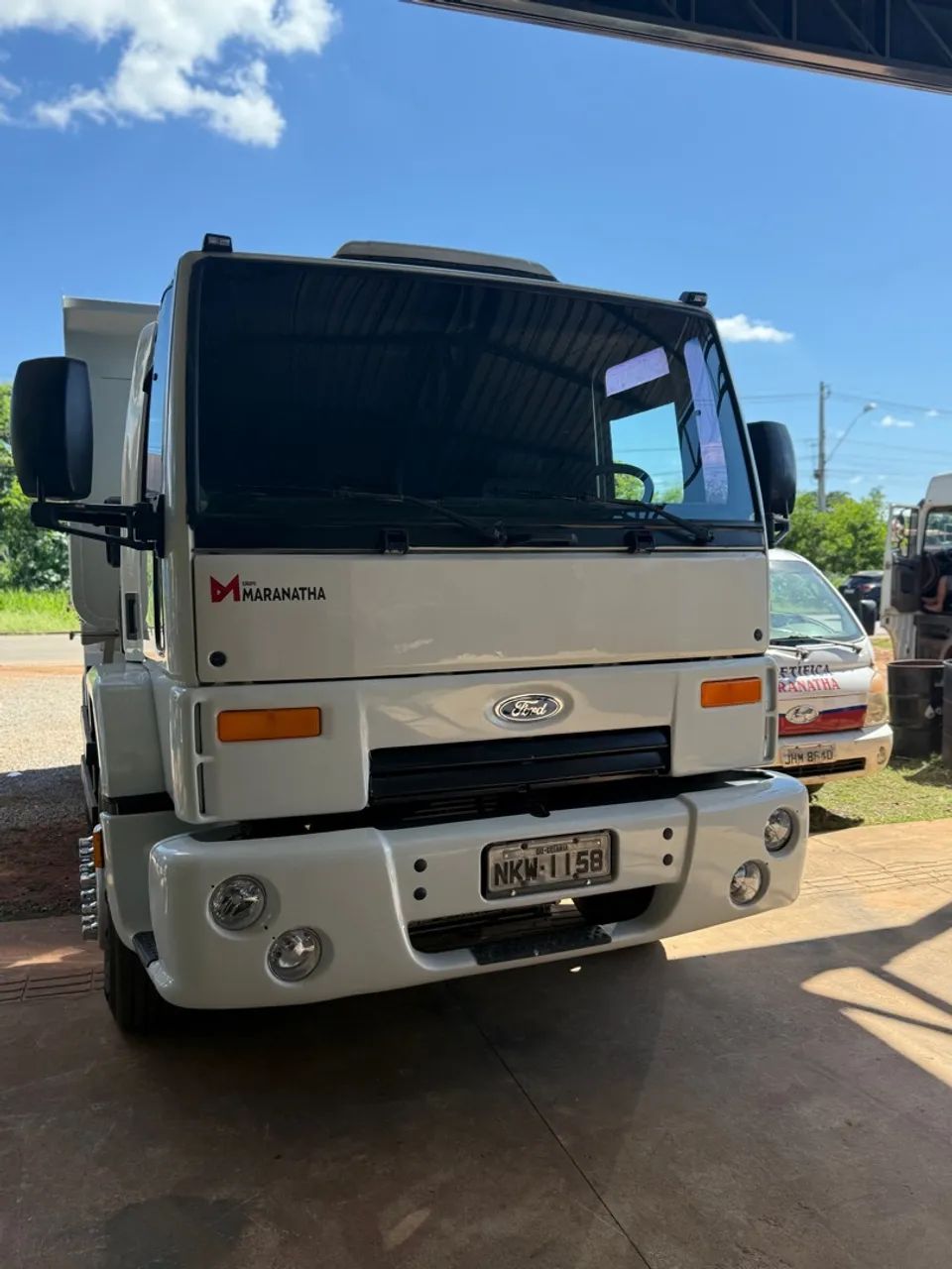 Caminhão Ford Cargo 26/28- Maranatha - Foto 2