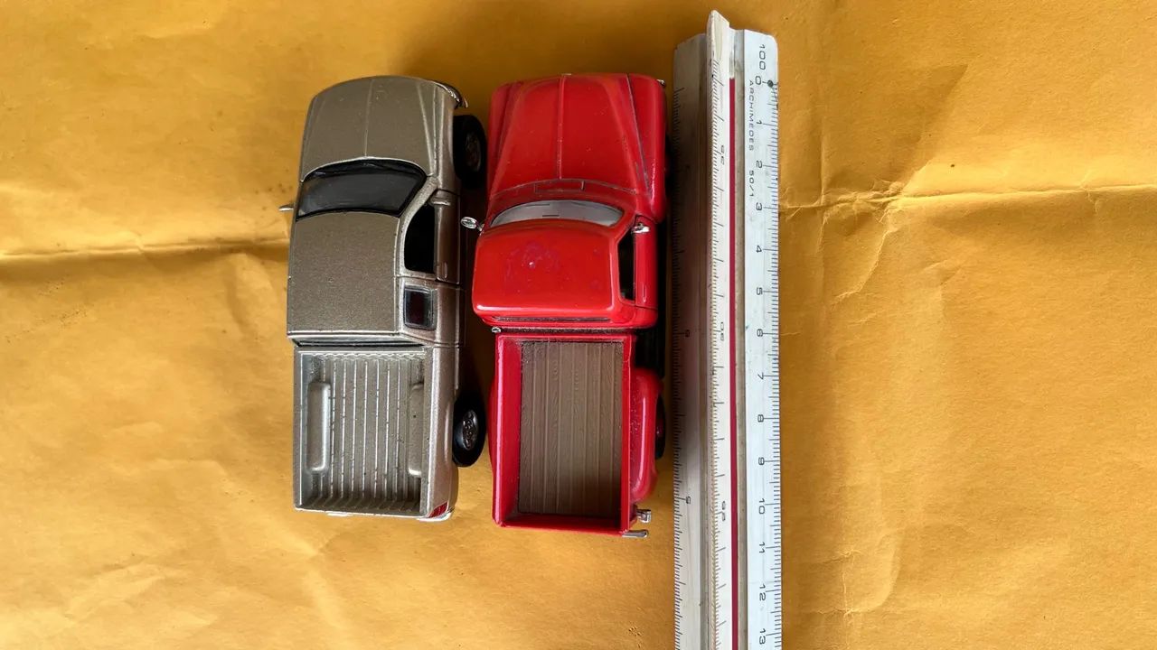 Miniatura Maisto - Pick-up Silverado - Foto 5