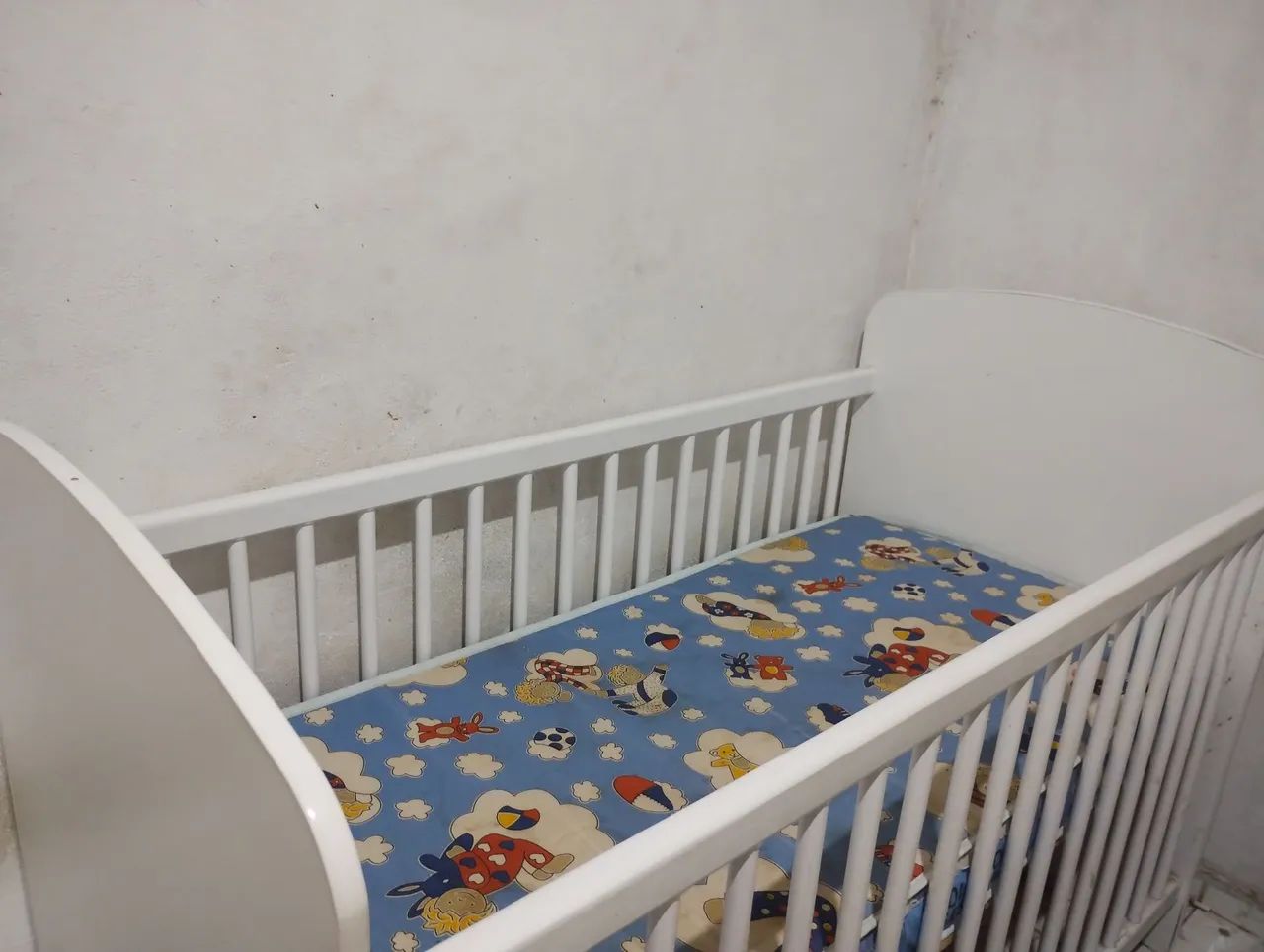 Vendo um berço ,semi novo ,usando somente 3 meses 