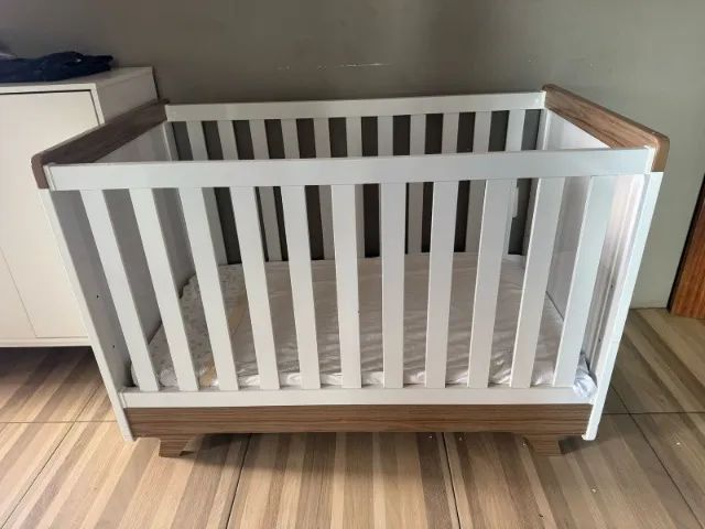 Berço 3 em 1 (Vira caminha) Padrão Americano acompanha Colchão