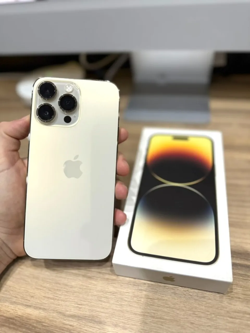 Iphone 14 pro Max 256gb GOLD - Aceito Cartão com Juros da Máquina