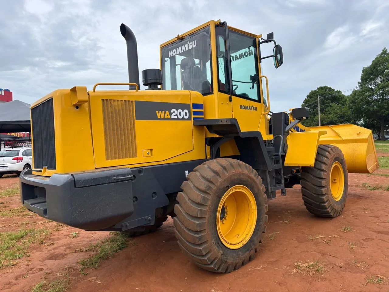 Pa Carregadeira 2016 Komatsu WA200  - Foto 4