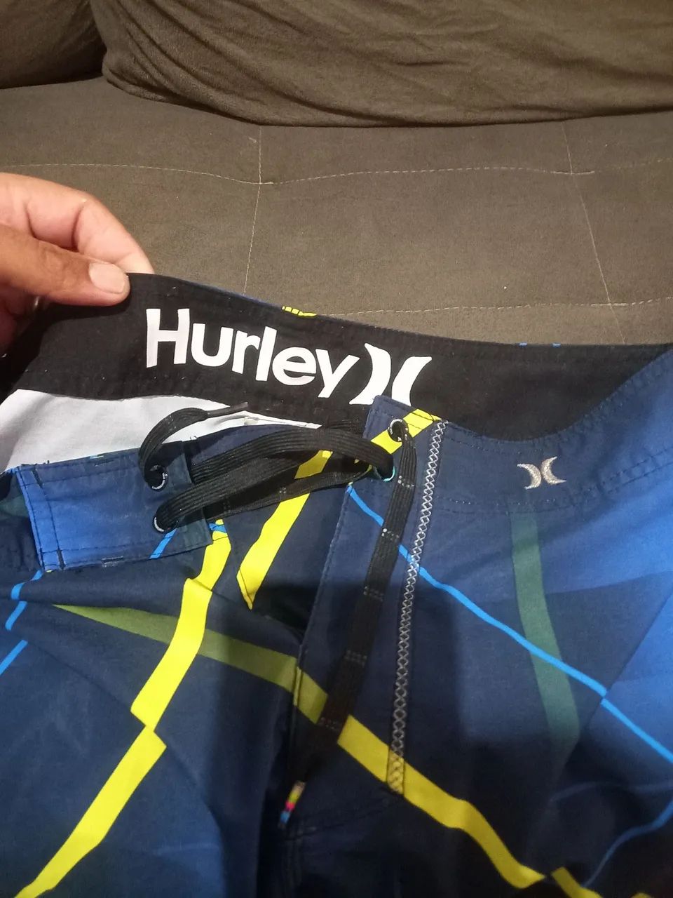 Bermuda Quiksilver e Hurley original  - Foto 5