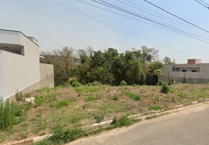Terrenos no Loteamento dos Monticos 310m2