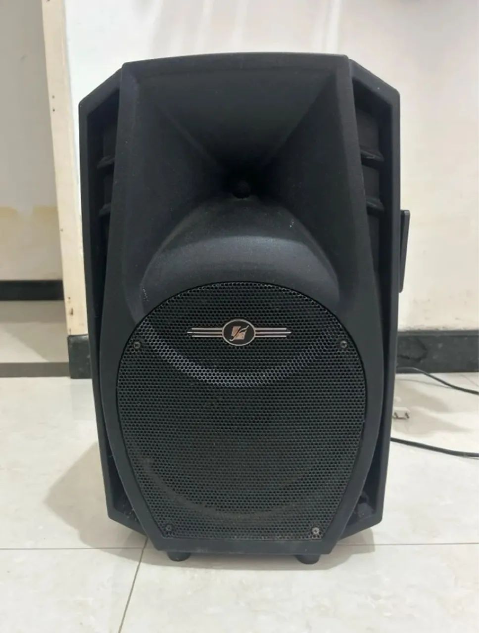 Caixa de Som Amplificada