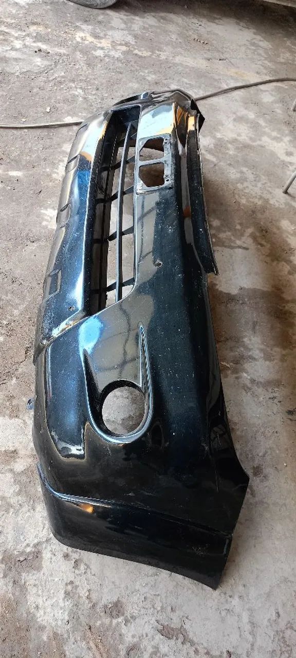 Parachoque Dianteiro Preto para Carro - Foto 2