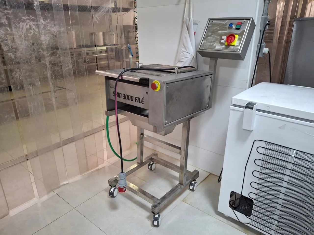 DESCOURADEIRA PARA PELE PEIXE SKIM3000