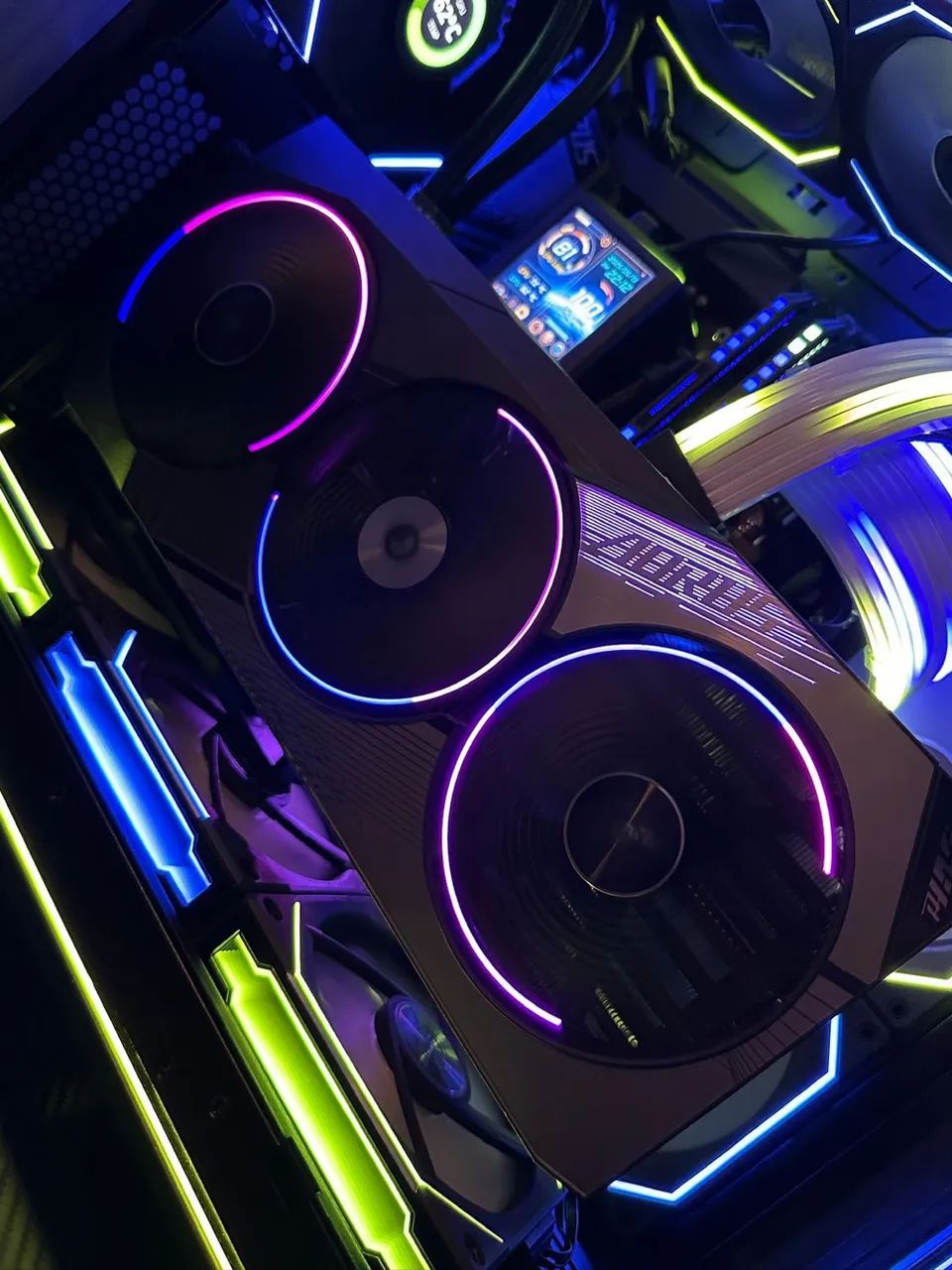 Placa de vídeo Rtx 4080 super aorus master 16GB  - Foto 3