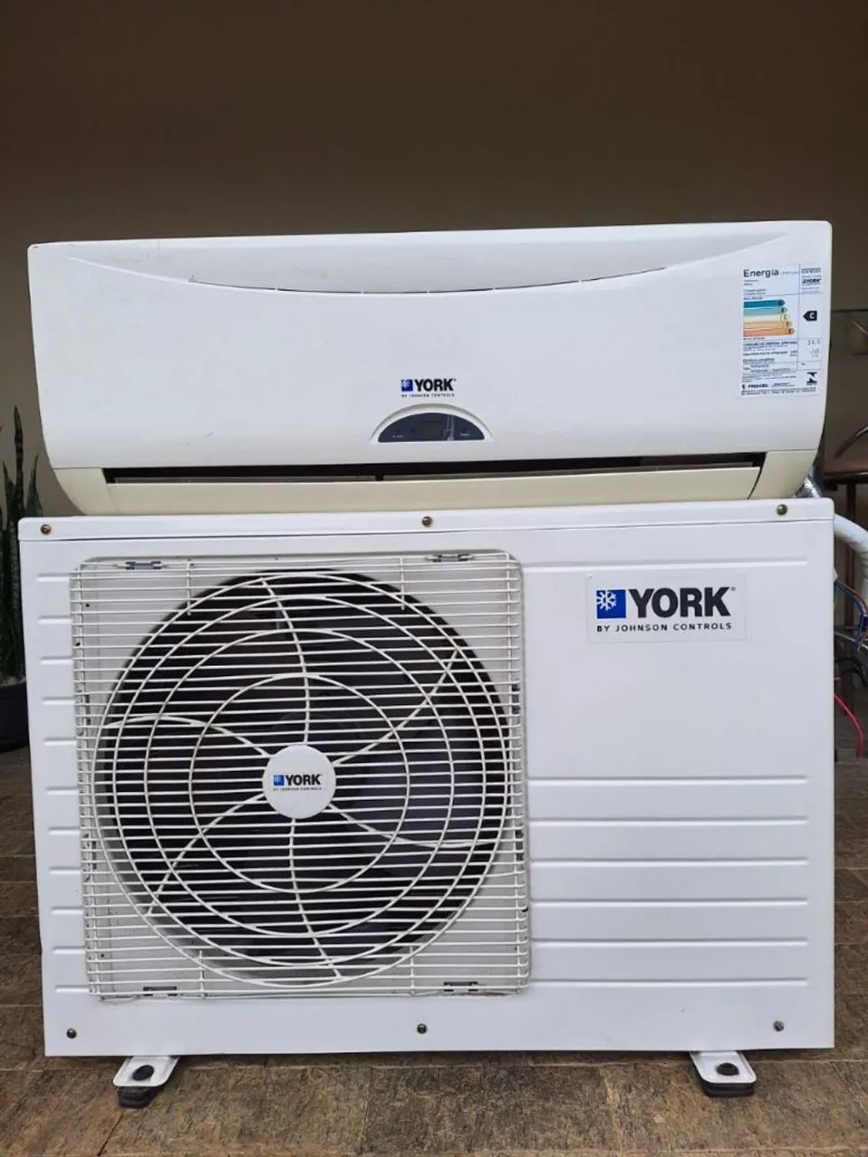 Ar Condicionado York - 12.000 btus