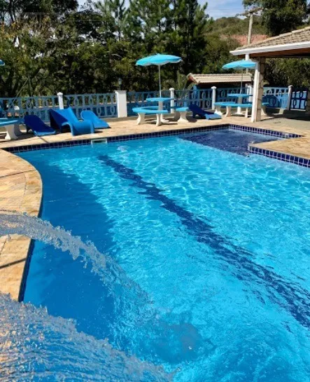 Chácara para temporada com campo de futebol e piscina aquecida