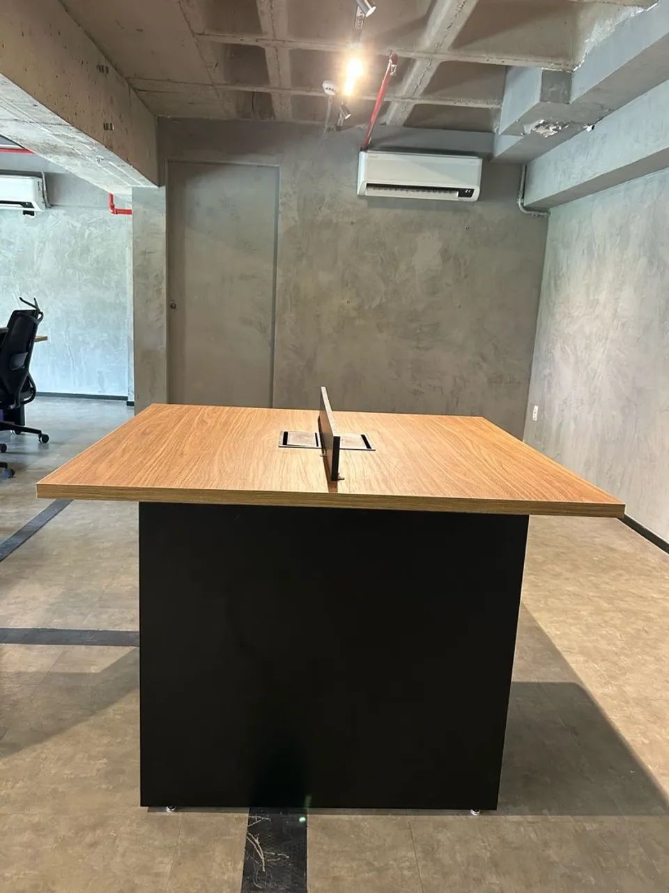Mesa de Escritório Moderna - Nova 