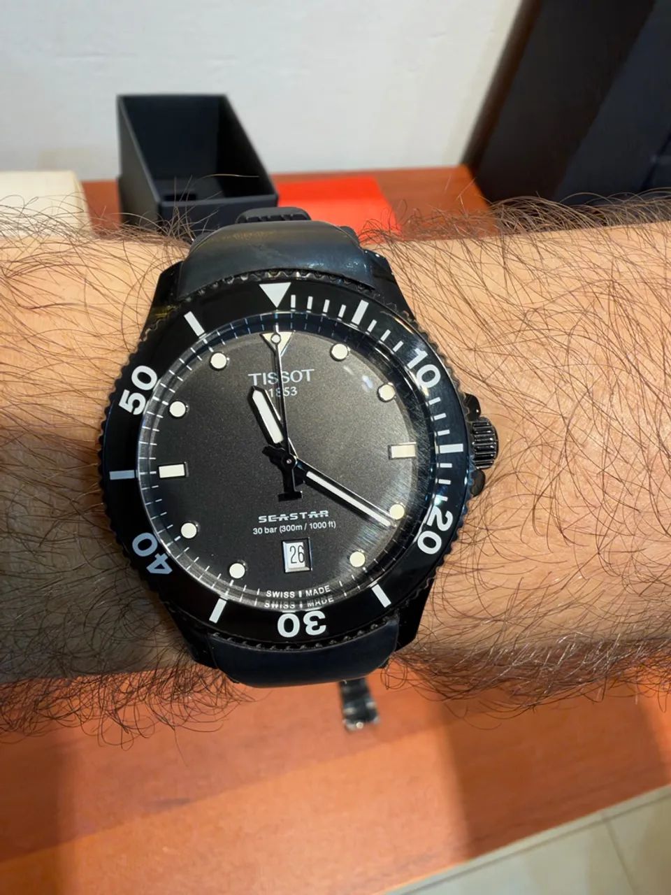 Relógio Tissot Seastar 1000 Quartz Suíço 40mm com duas pulseiras 