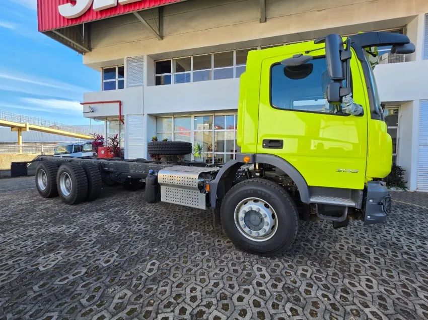 ATEGO 3133 CE 6X4 CHASSI - Foto 5