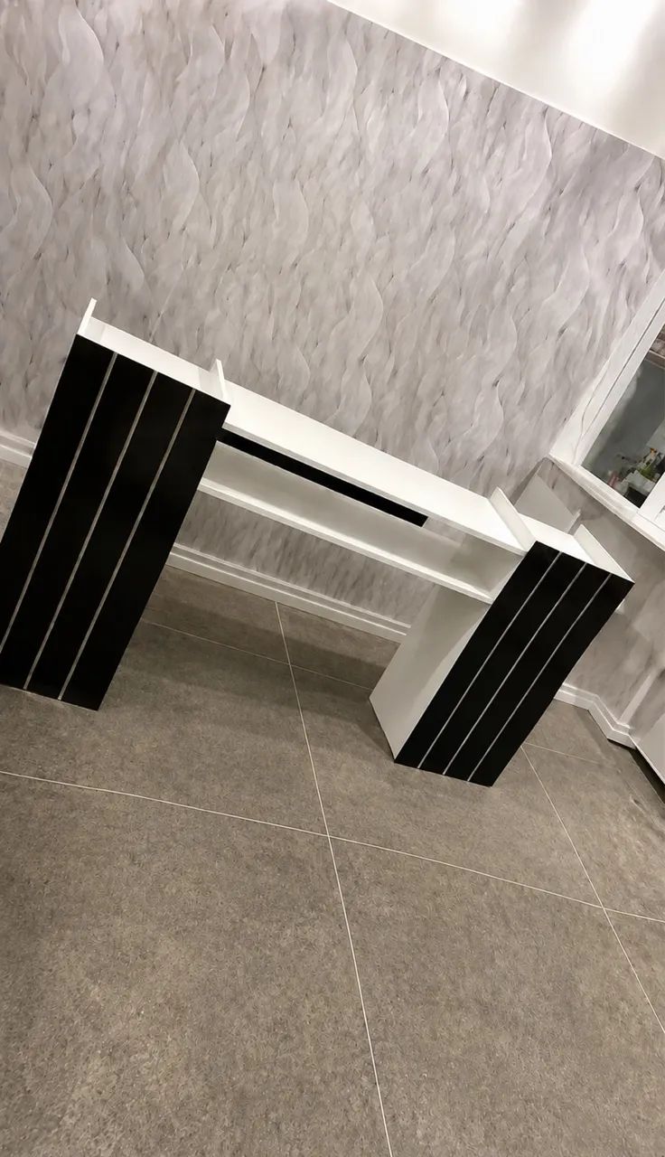 Mesa nova para manicure ou penteadeira