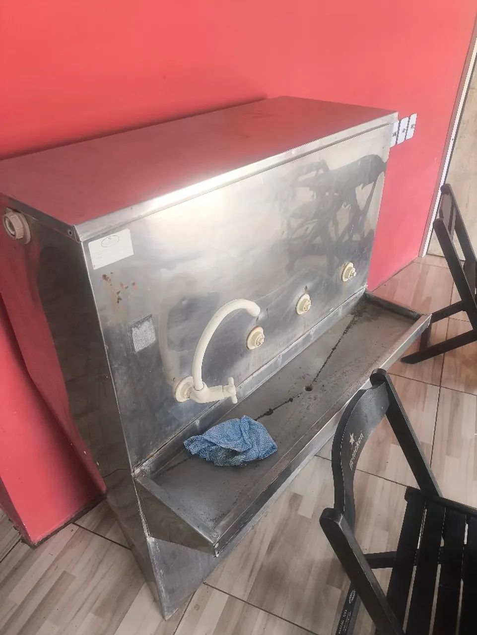 Bebedouro tipo gelagua