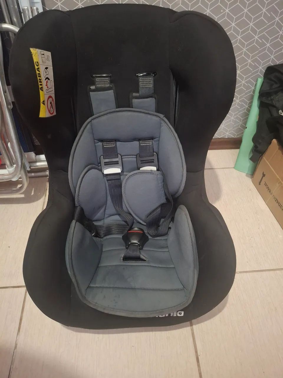 Vendo está cadeirinha