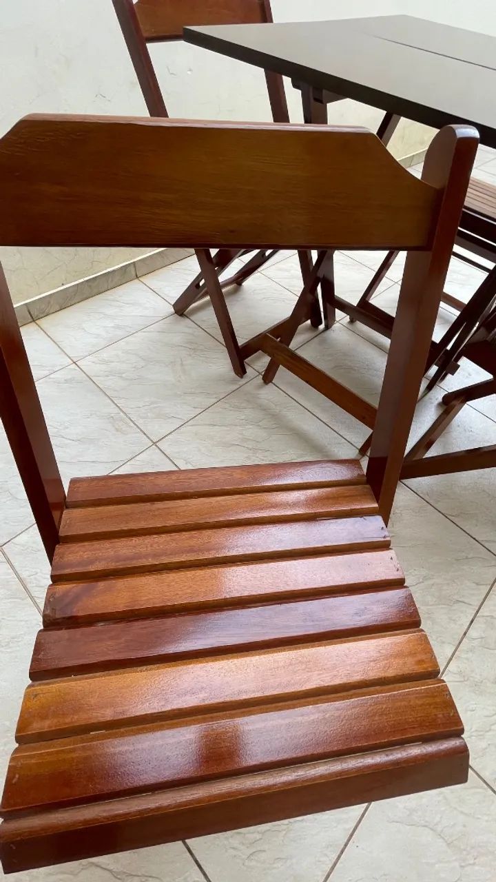 Conjunto de Mesa Dobrável de Madeira Imbuia - Foto 4