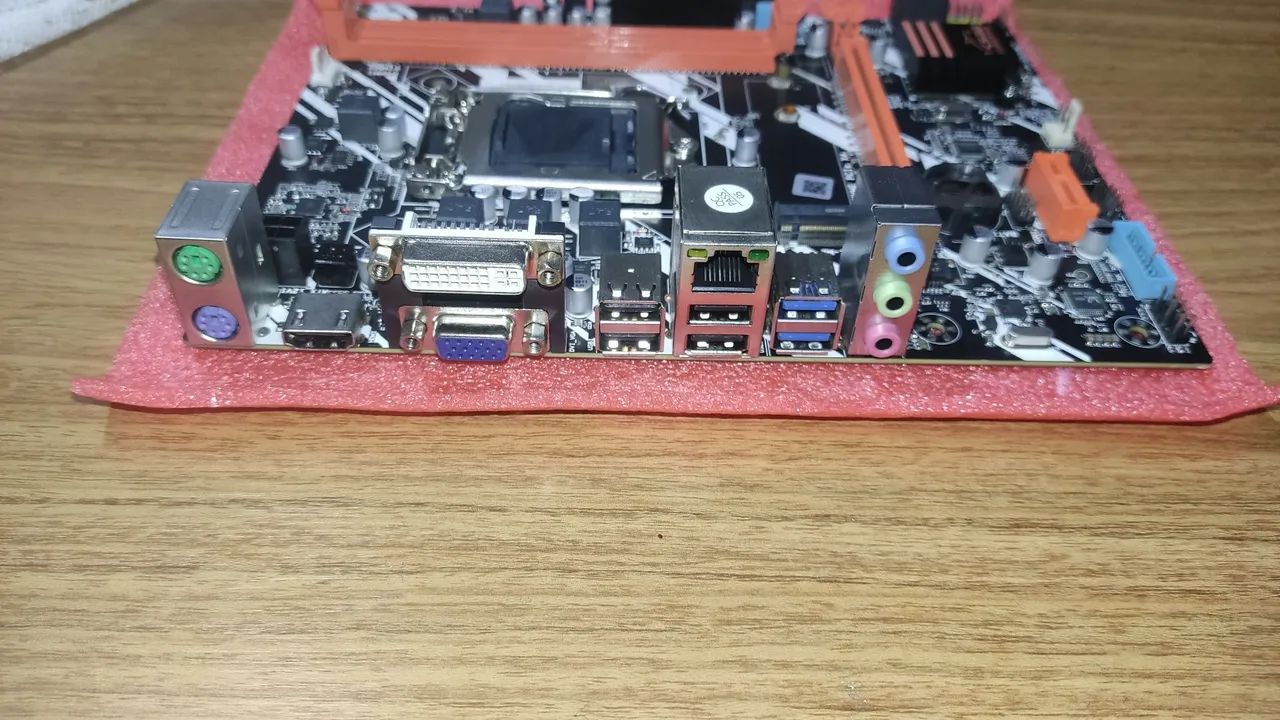 Placa mãe JINGSHA B75 LGA 1155 Ddr3 NOVA. - Foto 4