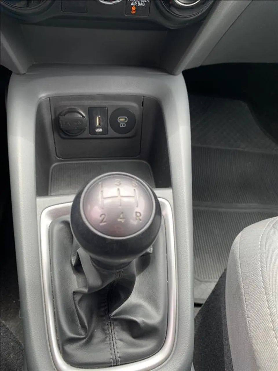 Hyundai HB20S Comfort Plus 1.0 Flex 12V Mec., foto 15 de 19