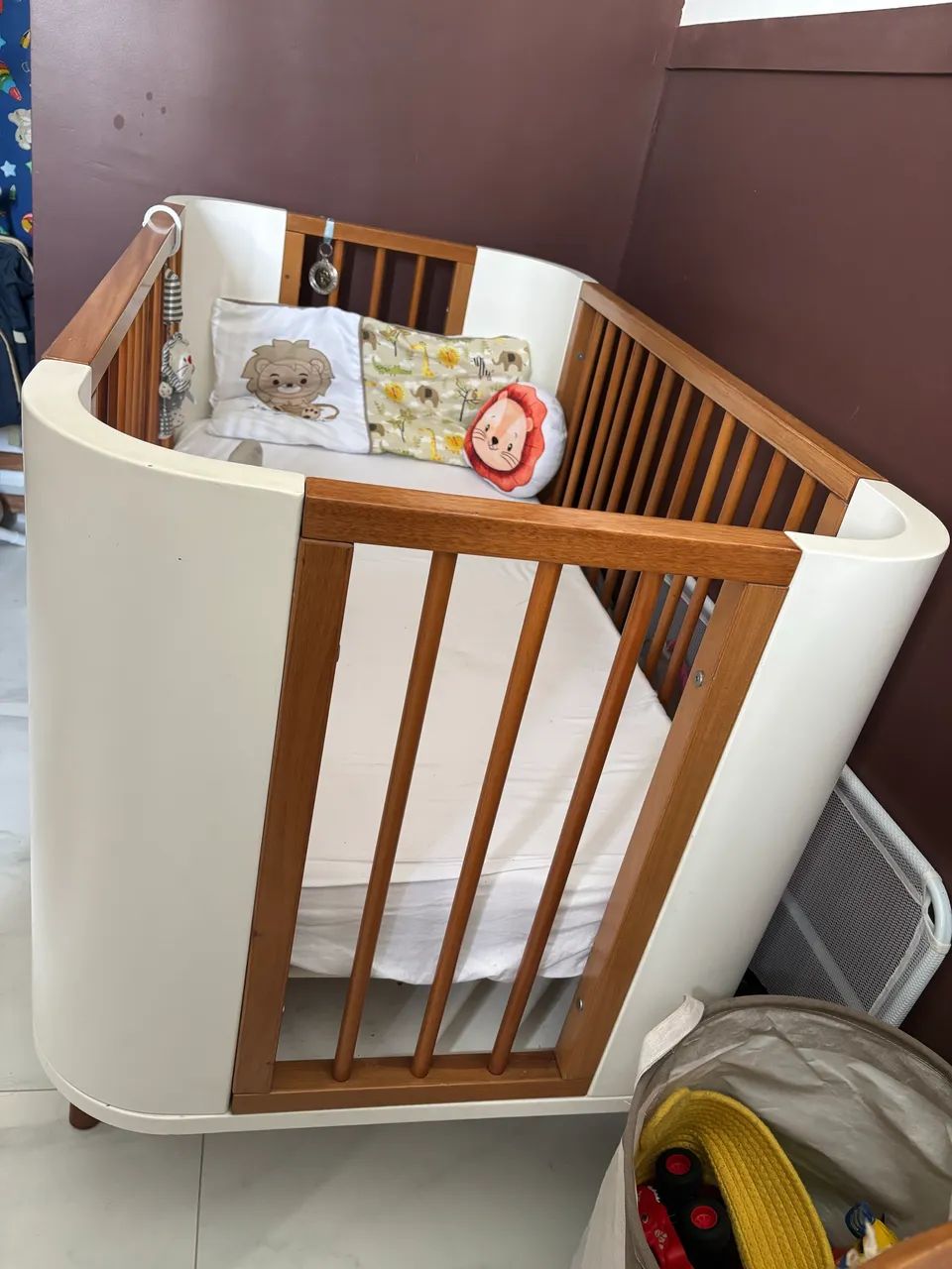 Berço de madeira moderno evolutivo - Foto 4