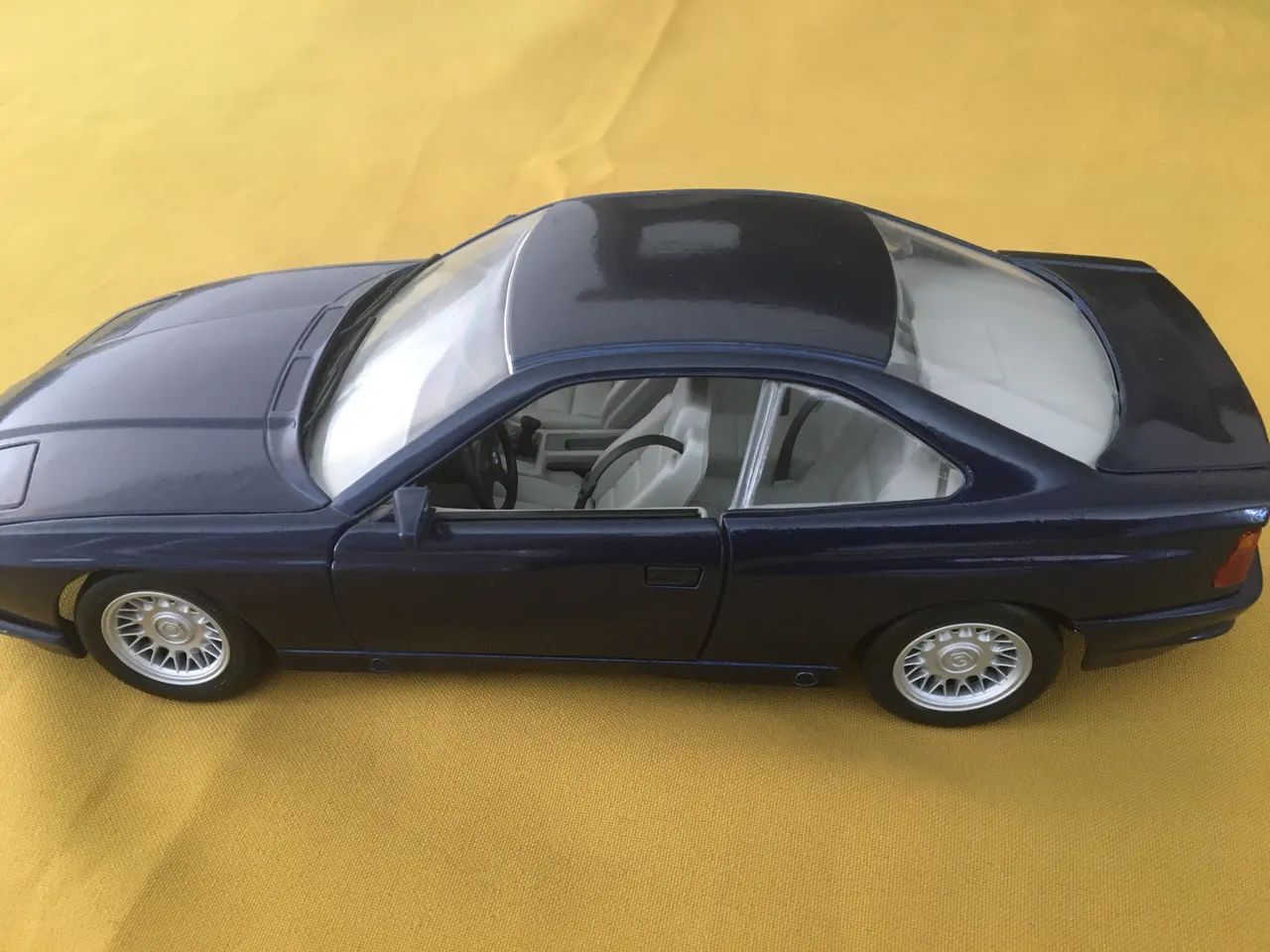 Miniaturas escala 1/18 - Foto 2