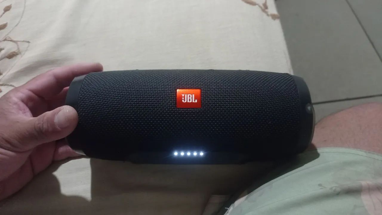 JBL charge 3 original leia a descrição 
