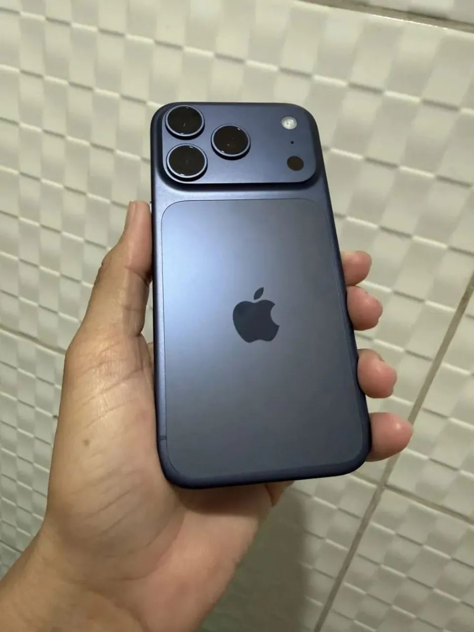 iPhone 17 pro max - Foto 2