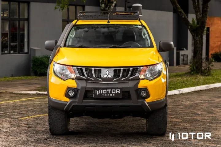 Mitsubishi L200 2023