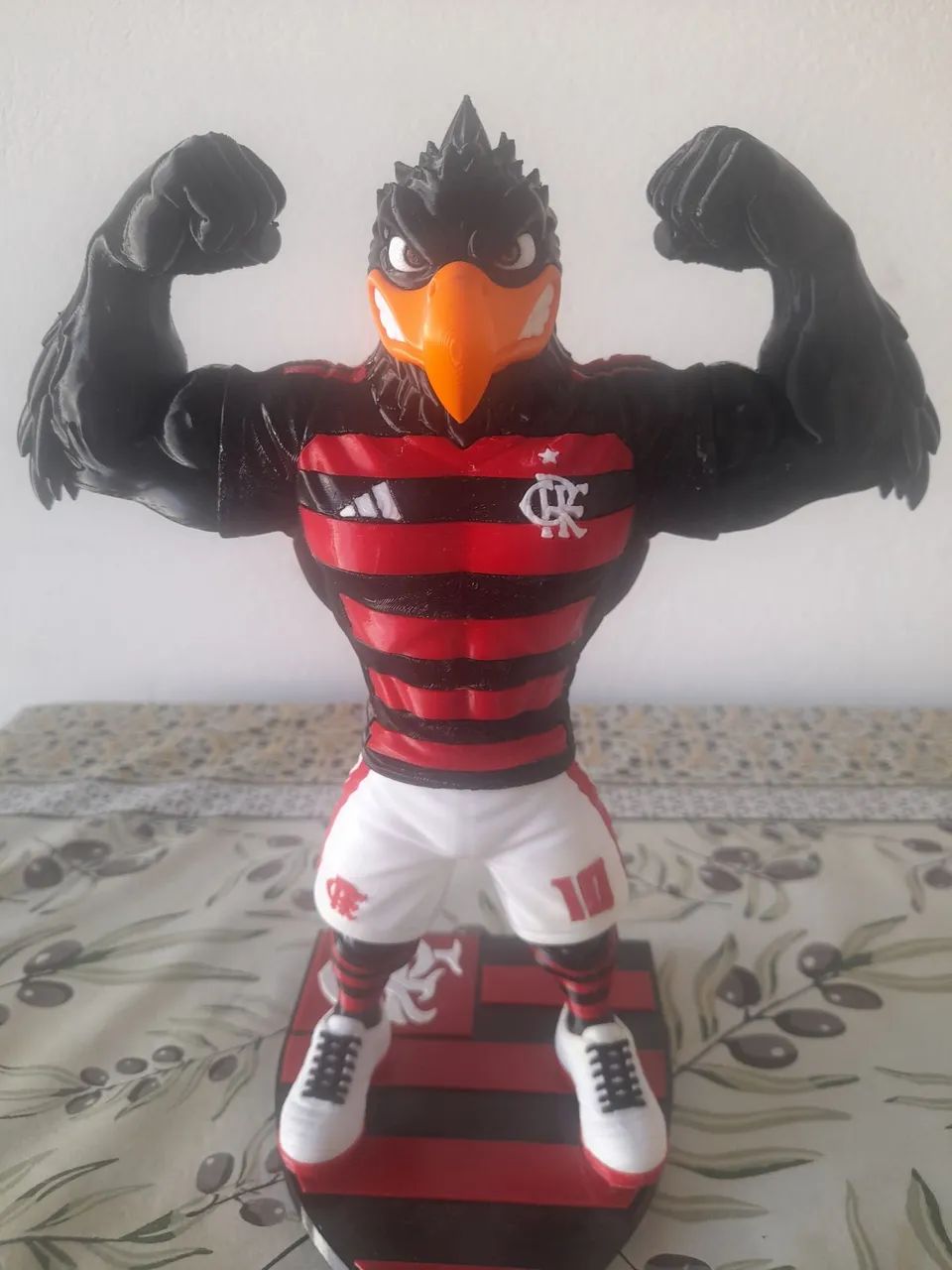 MASCOTE DO FLAMENGO 28CM COM BASE-TORCEDOR RUBRO-NEGRO - Foto 5