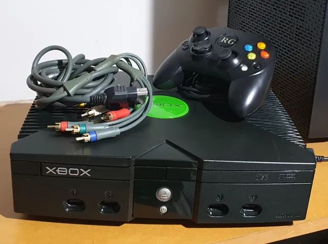 Vendo Xbox clássico com hd de 2TB + Cabo vídeo componente + Controle - Confira!
