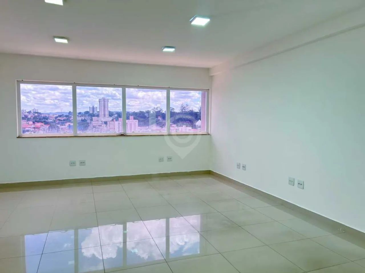 Sala : / Comercial / Centro