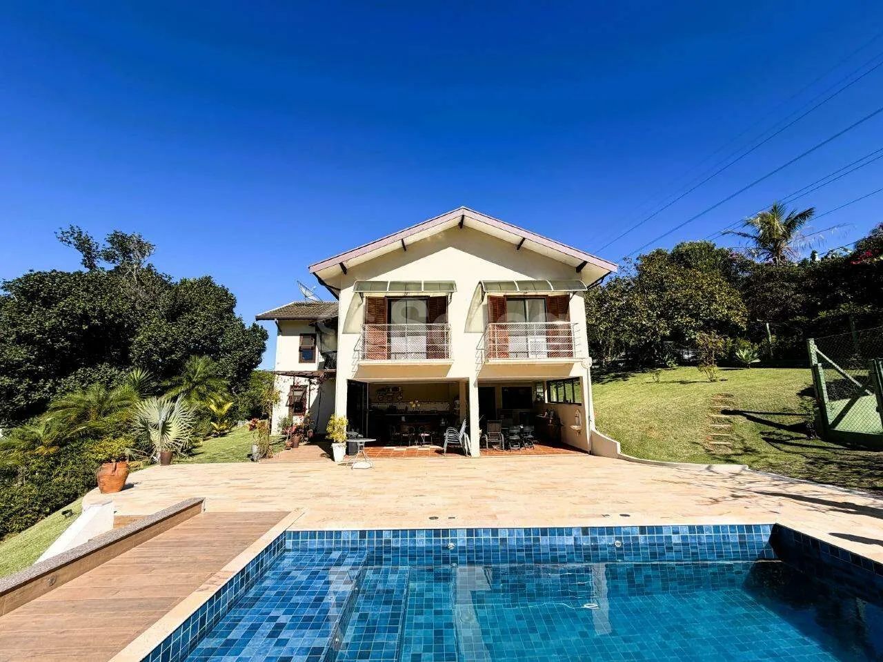 Casa para alugar com 4 quartos, 2 suite, piscina e churrasqueira em Vinhedo SP - Foto 4