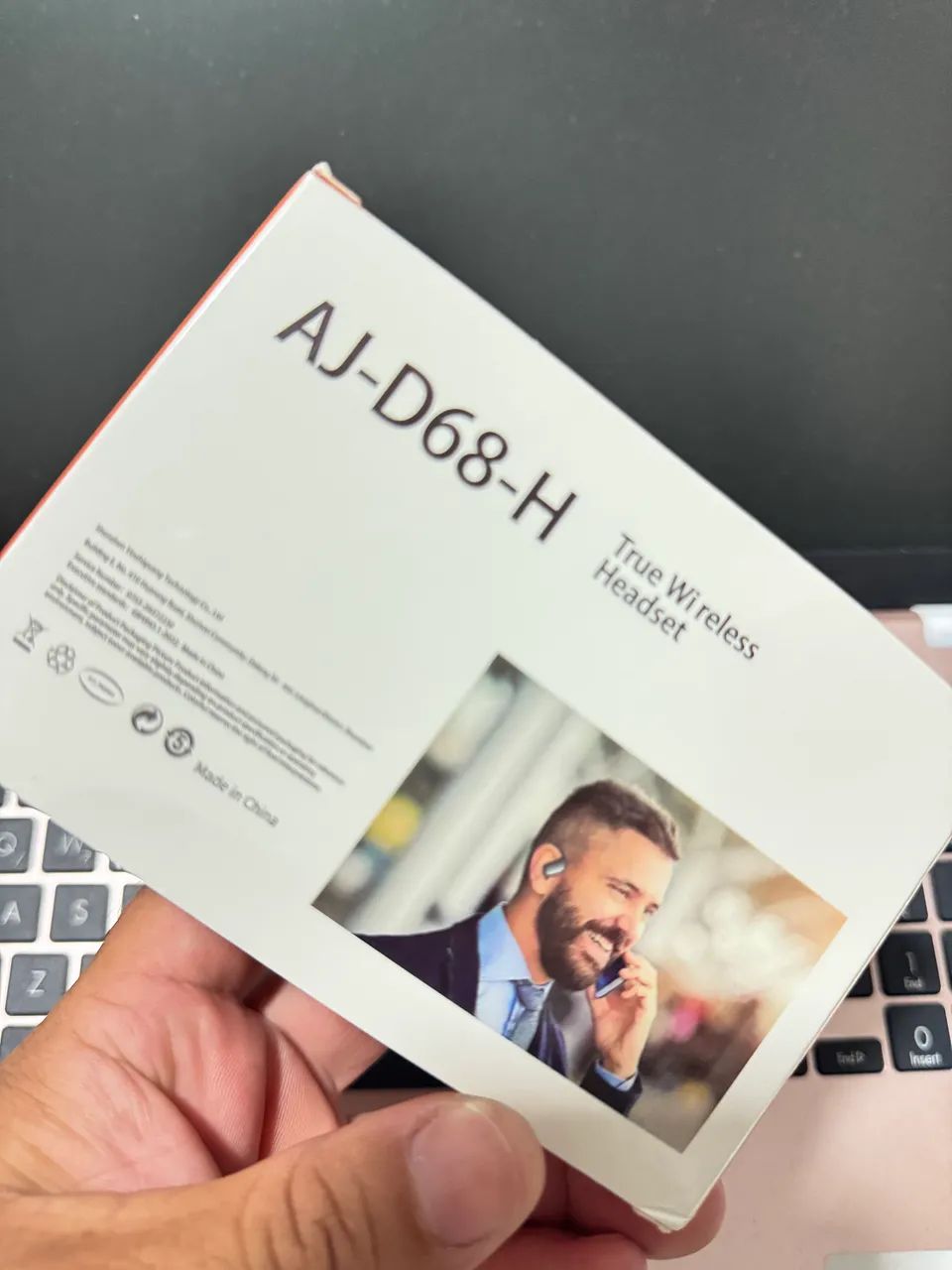 Fone Bluetooth de gancho ideal para prática de exercícios com bateria de até 12h00 - Foto 2