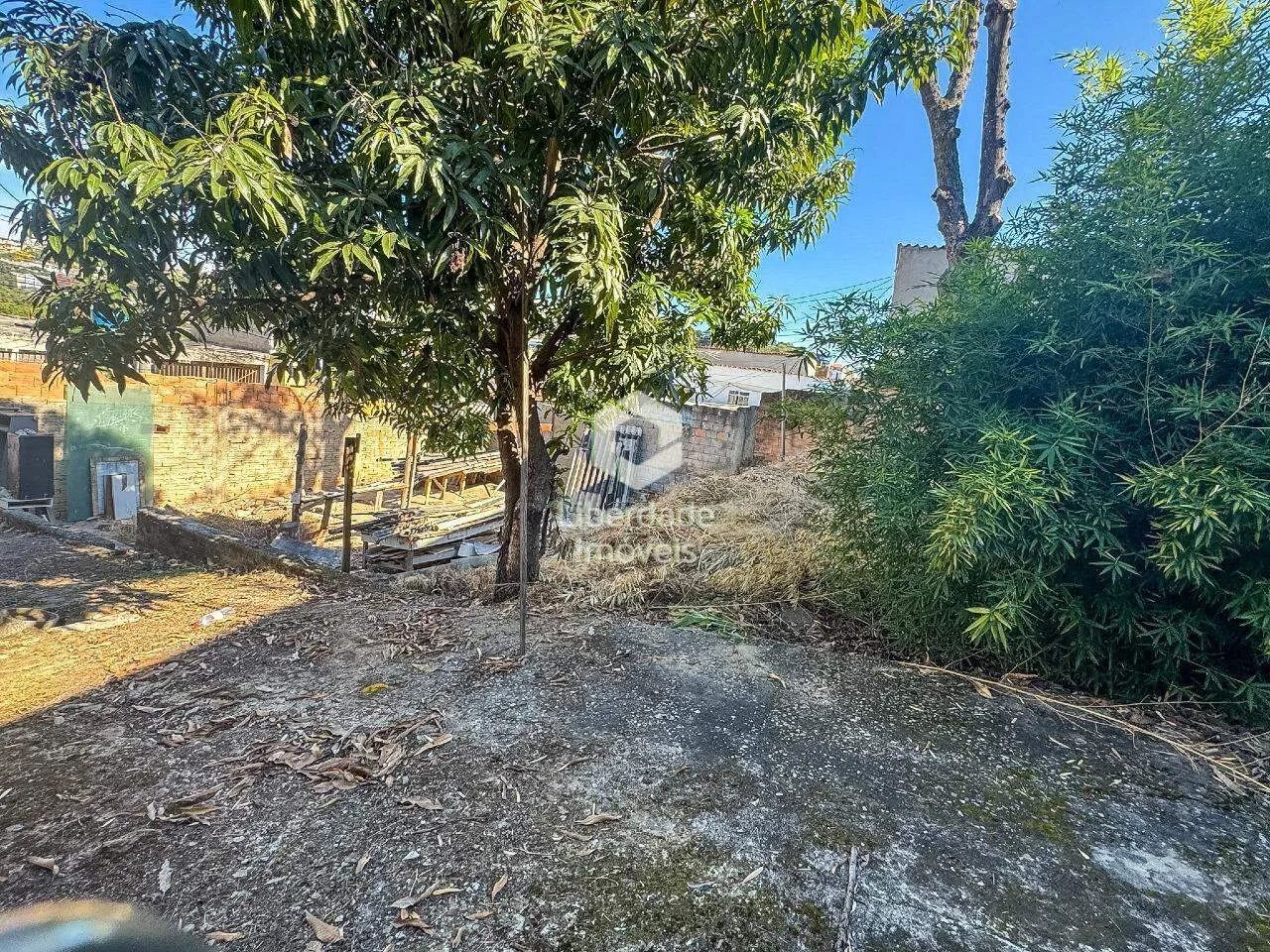 Lote à venda com 400 m² Aparecida