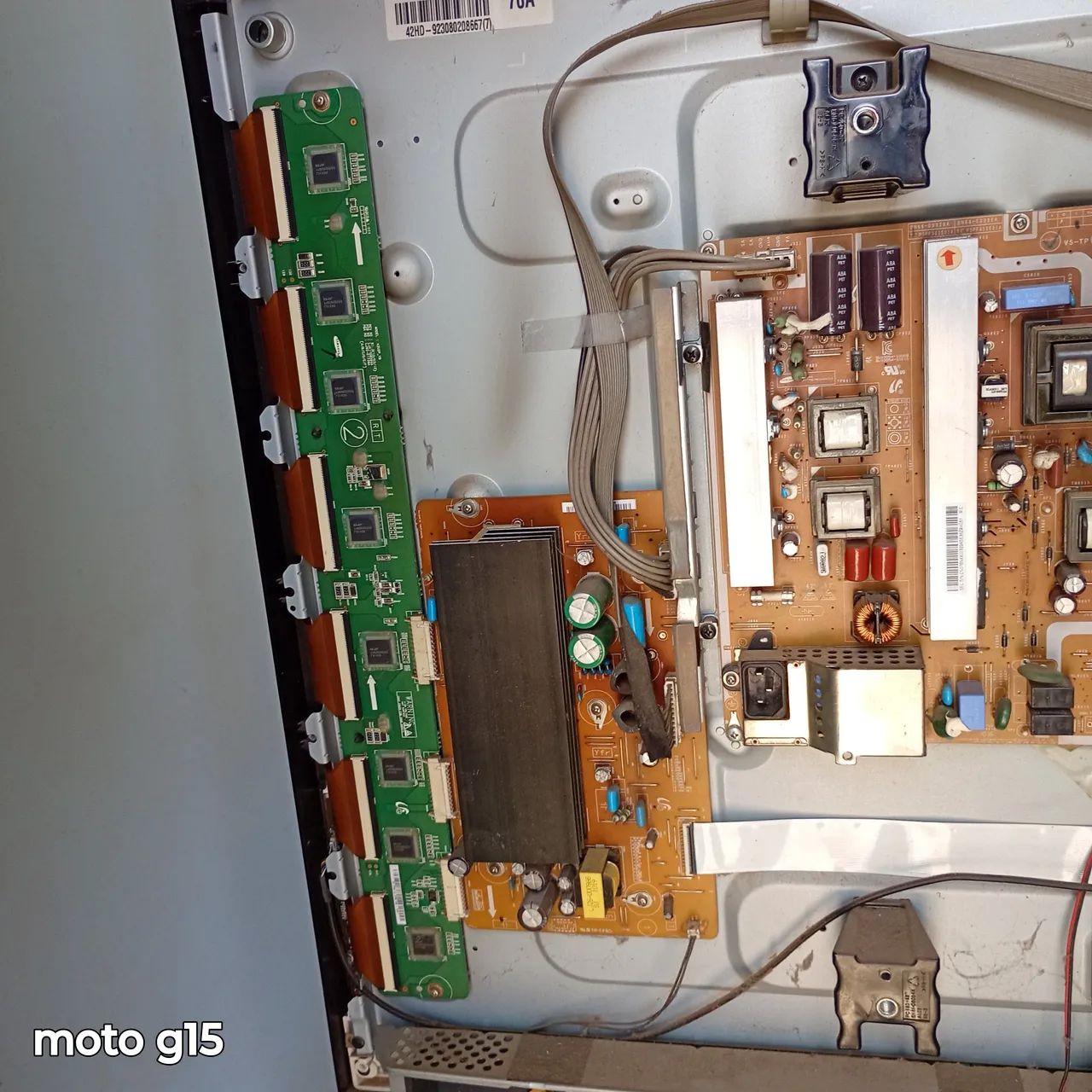 TV Samsung 42 polegadas tela quebrada vende-se para tirar peças - Foto 5