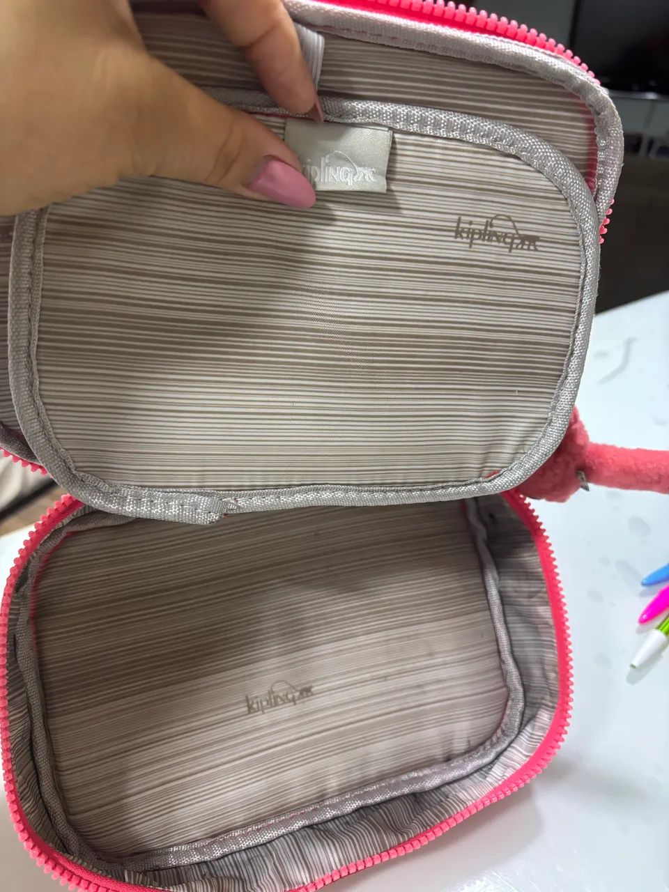 Estojo kipling usado 