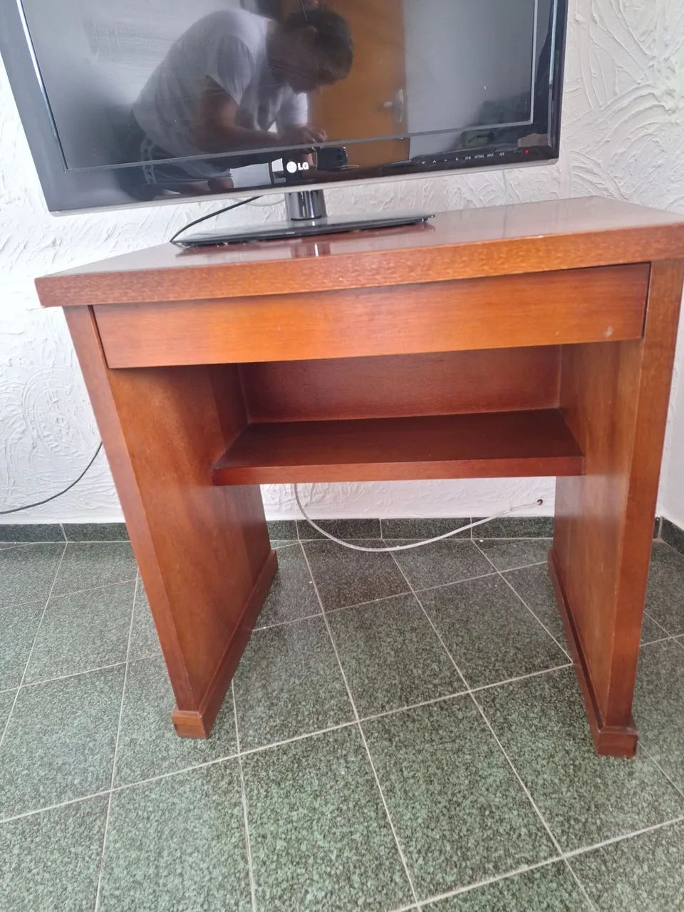 Escrivaninha com gaveta - Foto 3
