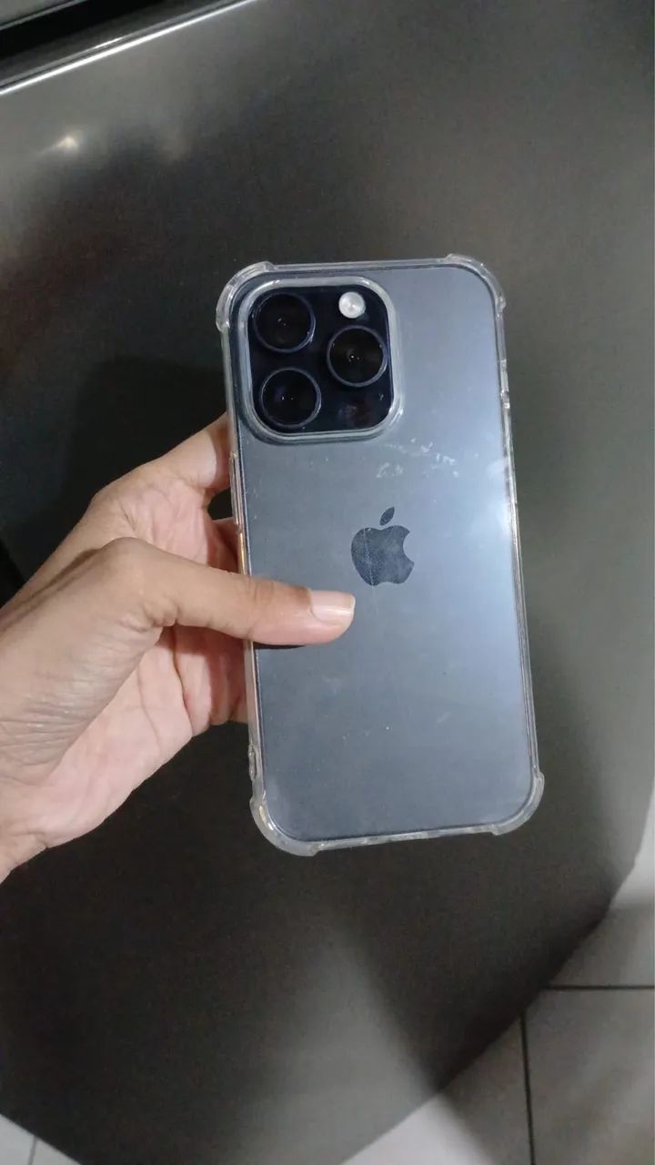 iPhone 15 Pro - Foto 2