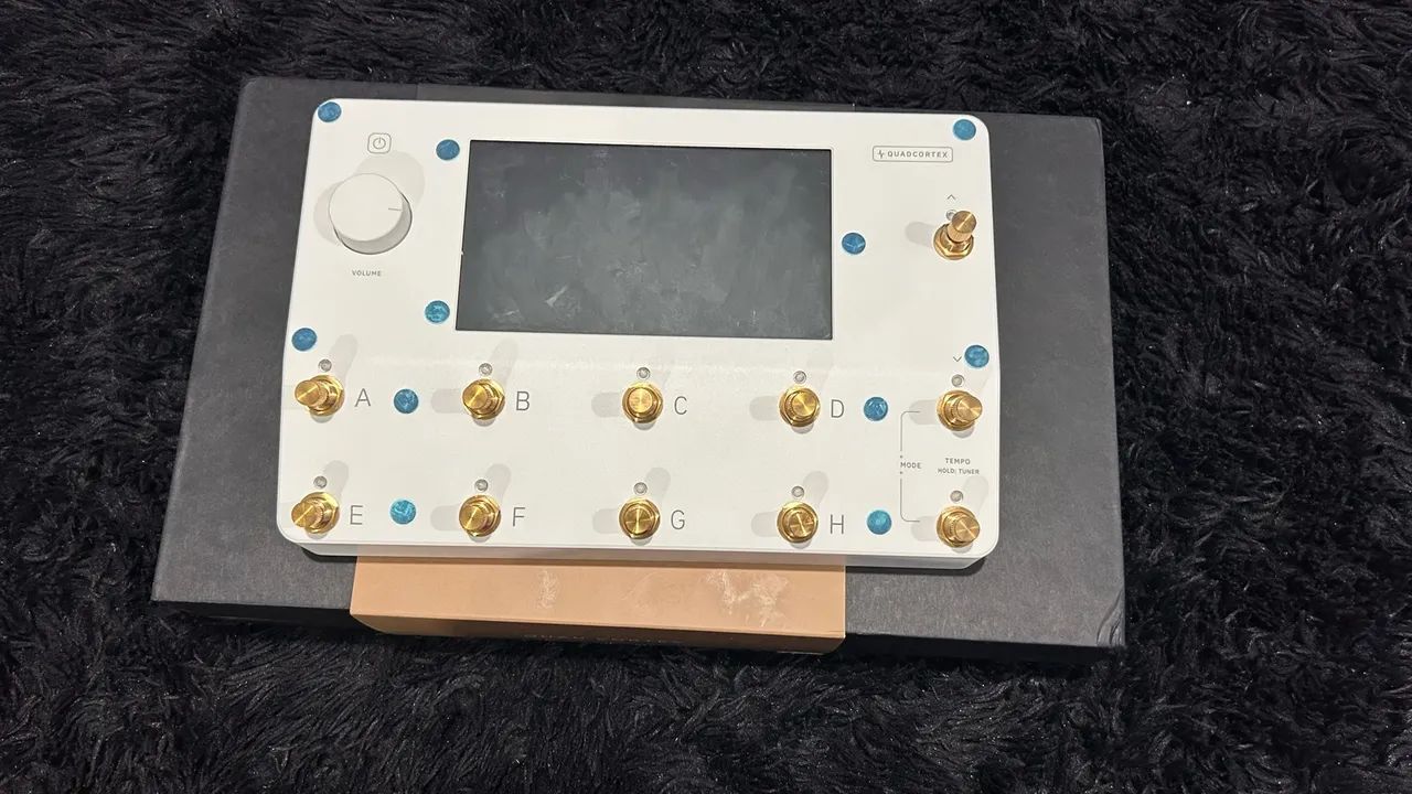 Quad Córtex Limited Edition White & Gold - Foto 4