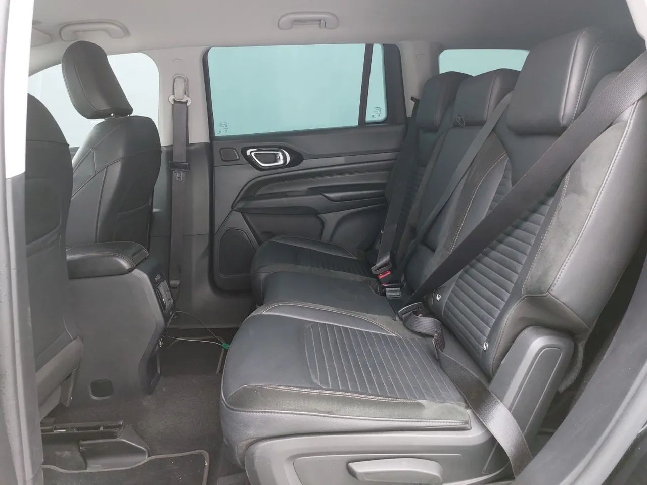 Jeep Commander Limited T270 1.3 TB Flex Aut., foto 17 de 18