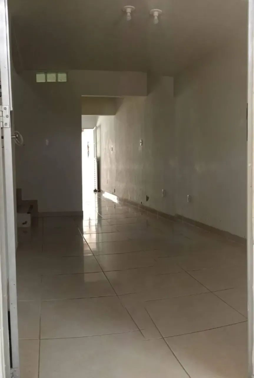 Casa Duplex no Bairro Santa Maria com 100m², 2 Quartos, Varanda, Garagem e Mais. - Foto 2
