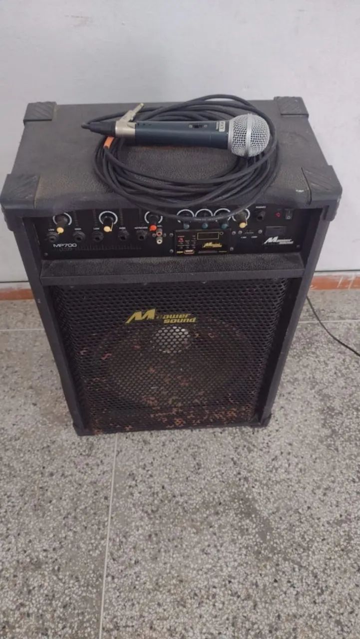 CAIXA DE SOM + MICROFONE ?