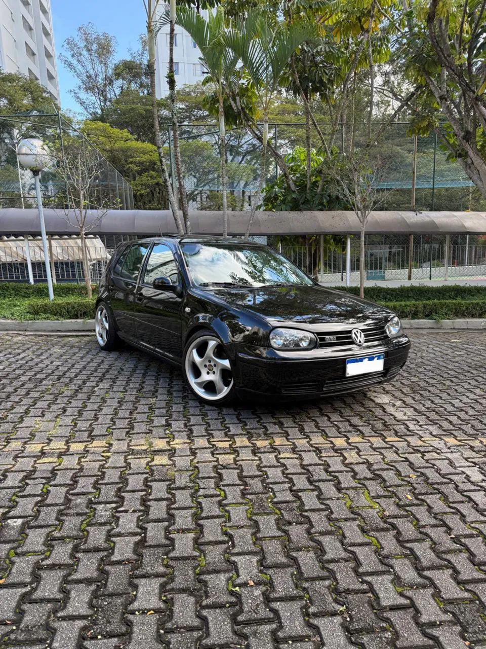 Volkswagen Golf GTI 1.8 MI 20V Turbo 4P Mec. 2002