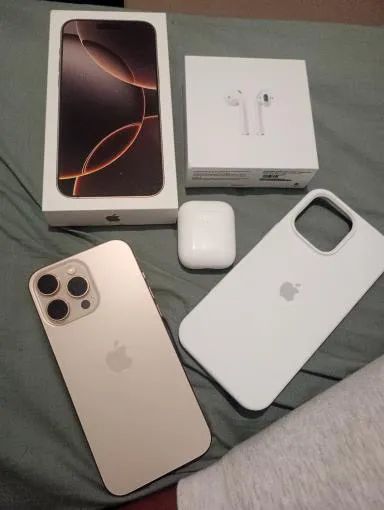 iPhone 16 Pro Max