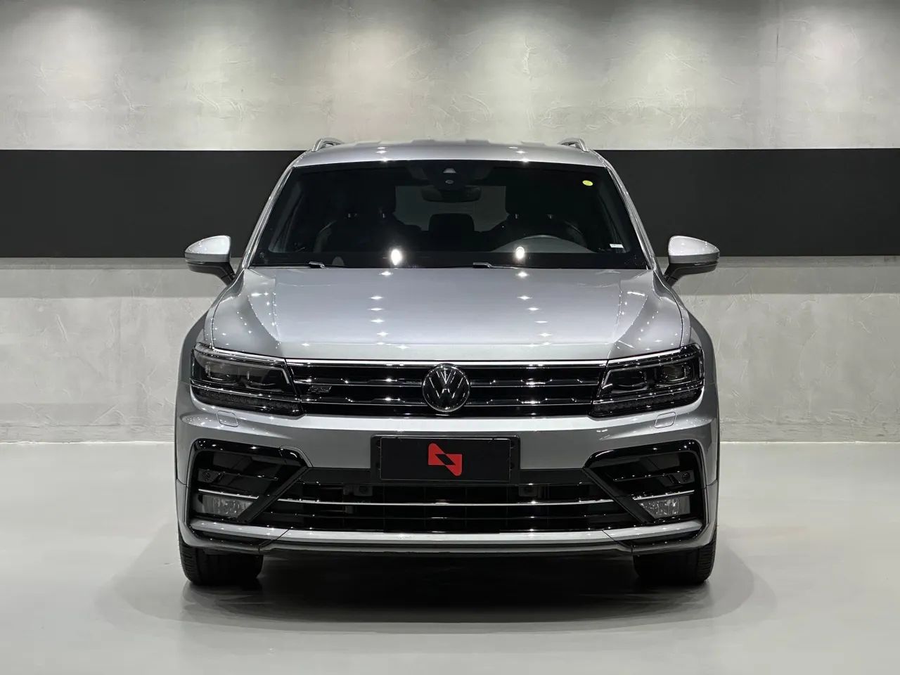 Volkswagen Tiguan Allspac R-Line 350 TSI 2.0 4x4, foto 16 de 18