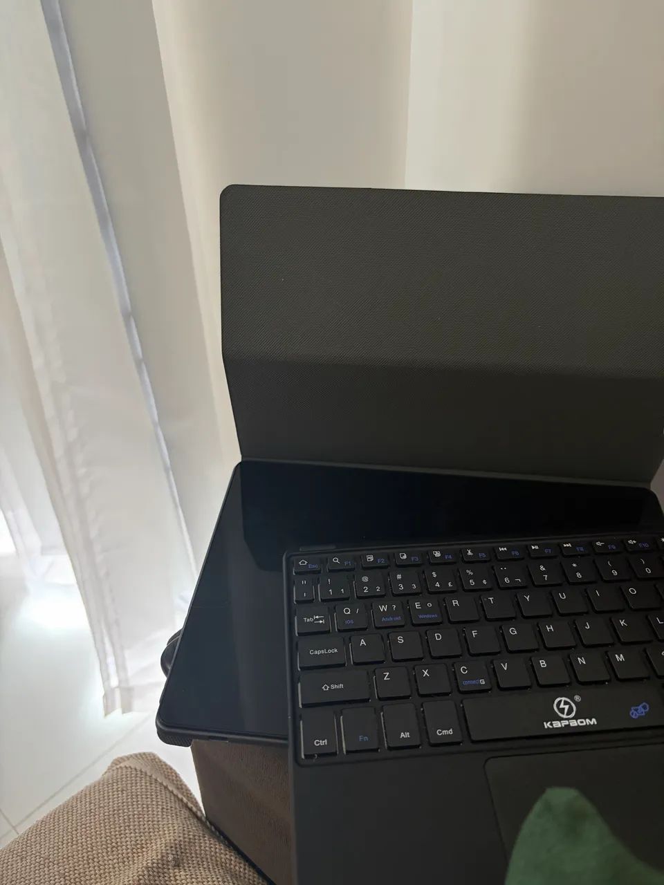 Multilaser M10 com capa e teclado