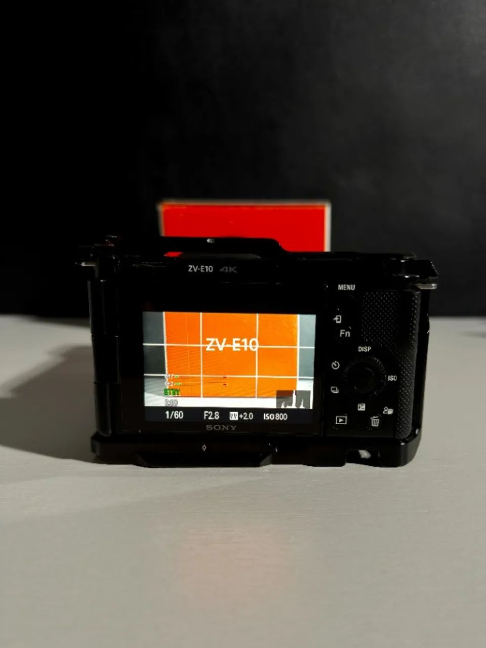 Sony ZV E10 e Diversos Acessórios - Foto 4