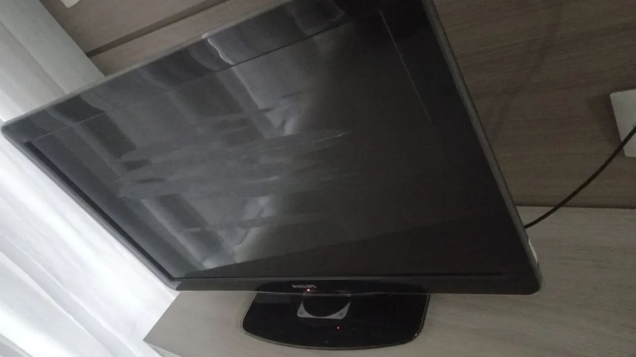 Vendo TV 32 polegadas com defeito na tela. - Foto 2